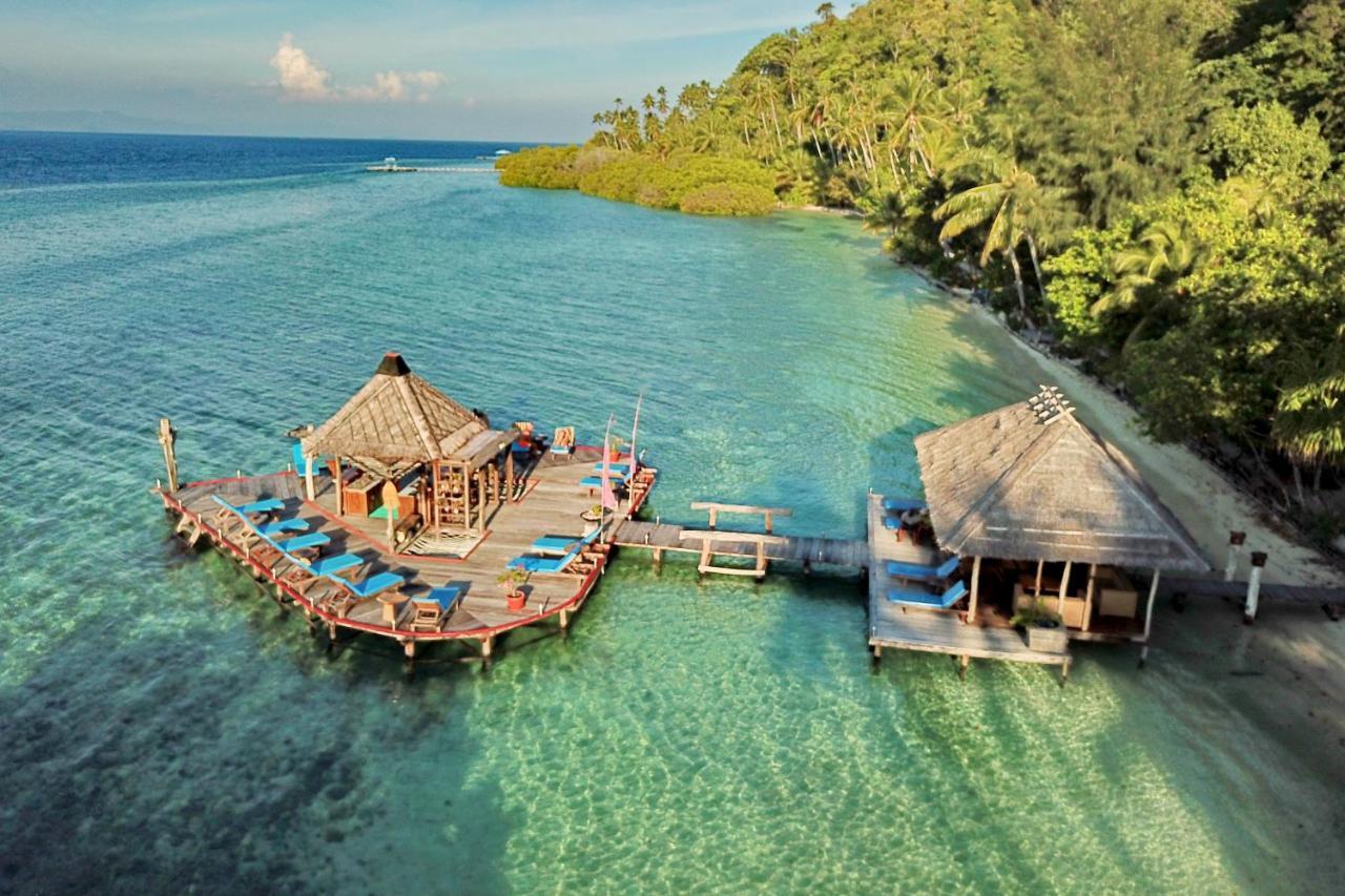 Raja Ampat Dive Lodge Pulau Mansuar Exterior photo