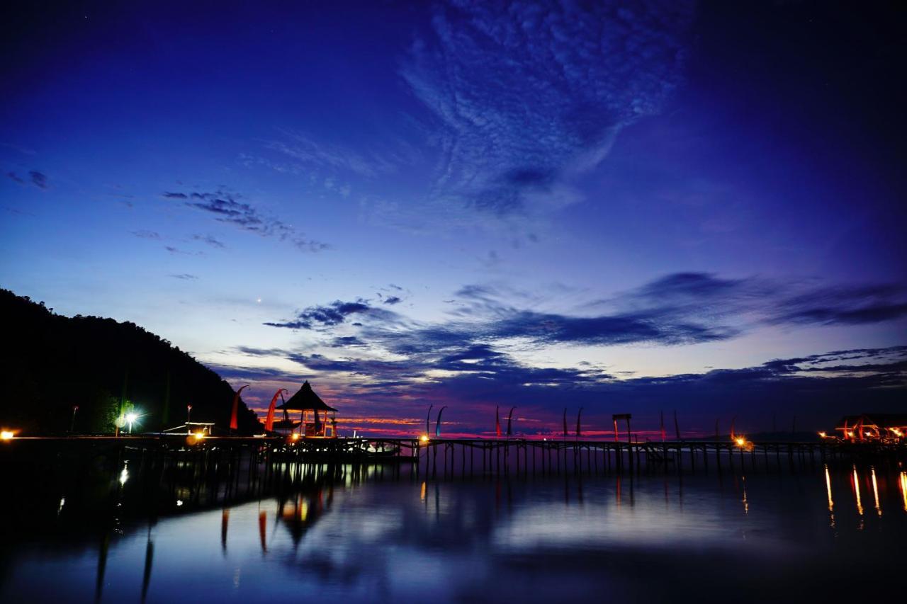 Raja Ampat Dive Lodge Pulau Mansuar Exterior photo