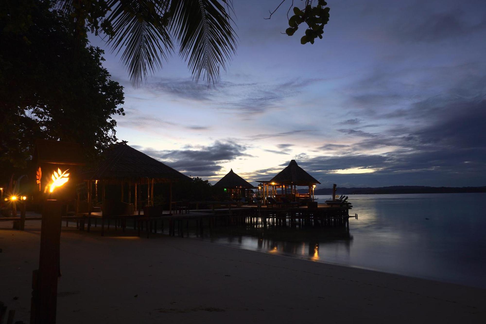 Raja Ampat Dive Lodge Pulau Mansuar Exterior photo