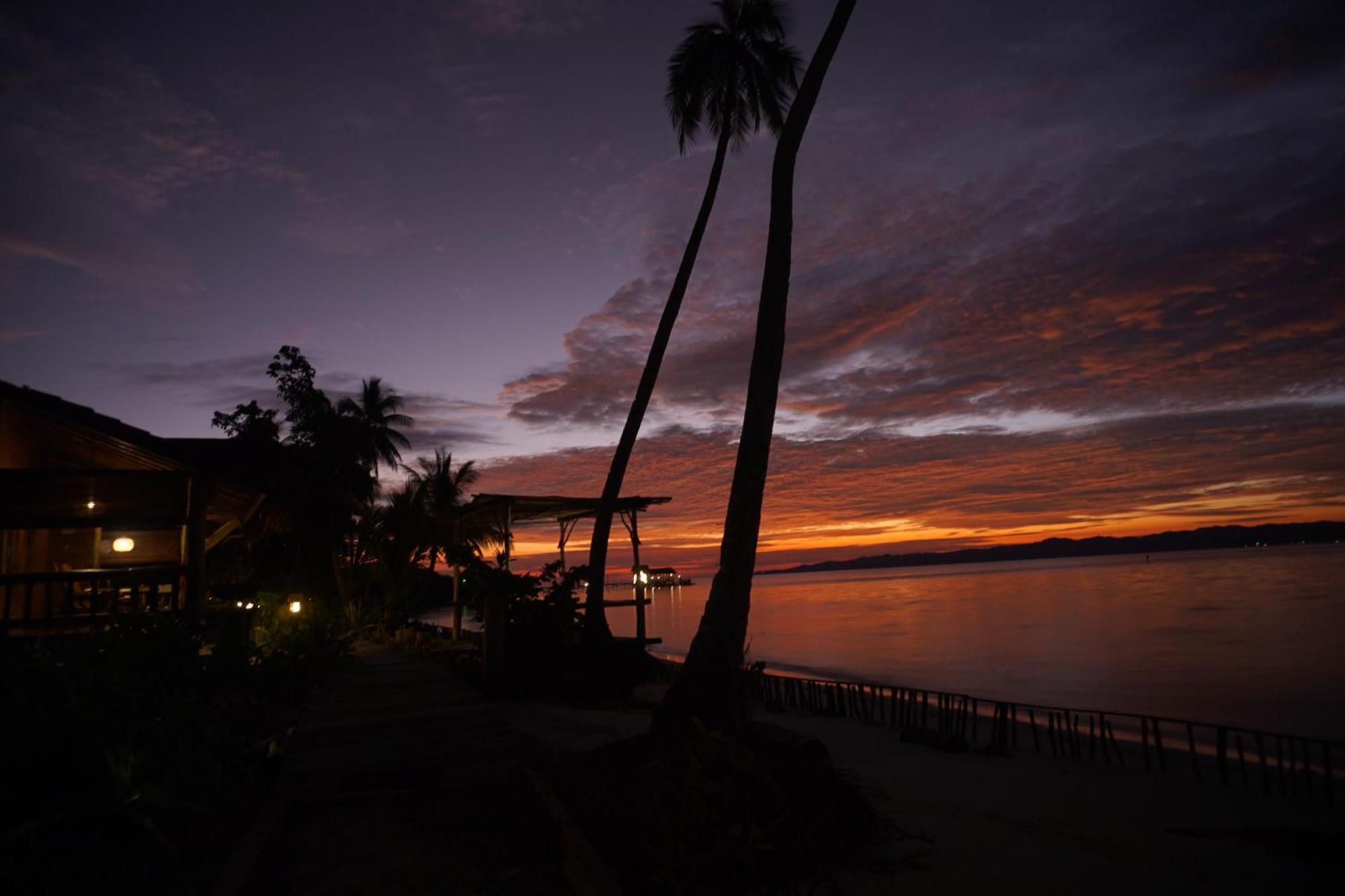 Raja Ampat Dive Lodge Pulau Mansuar Exterior photo